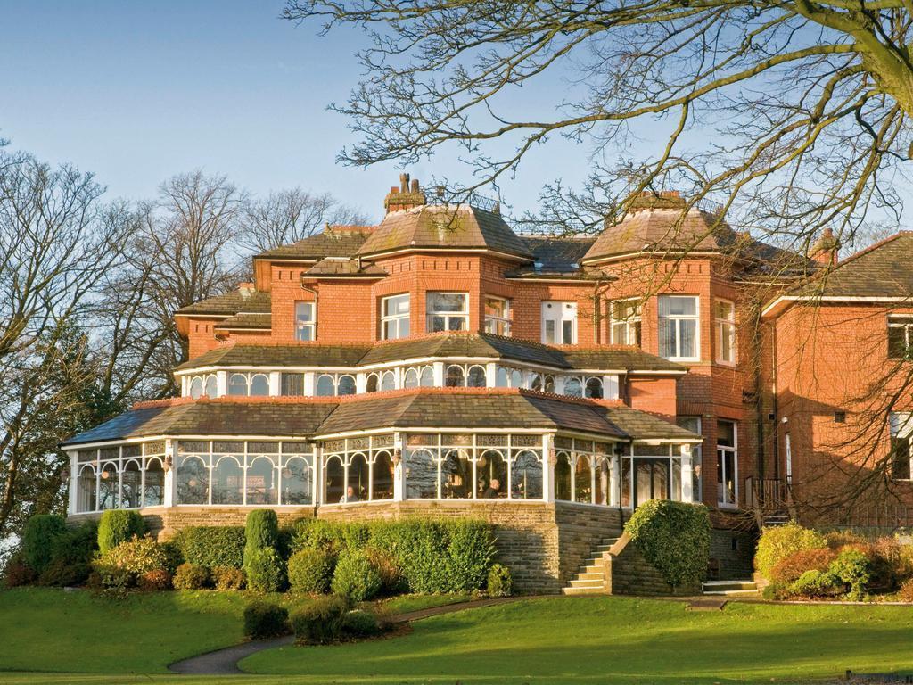 Macdonald Kilhey Court Hotel Wigan Buitenkant foto