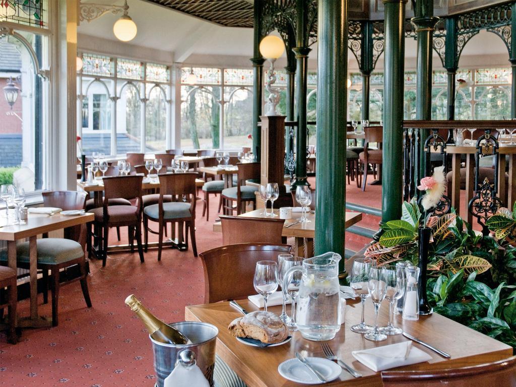 Macdonald Kilhey Court Hotel Wigan Buitenkant foto