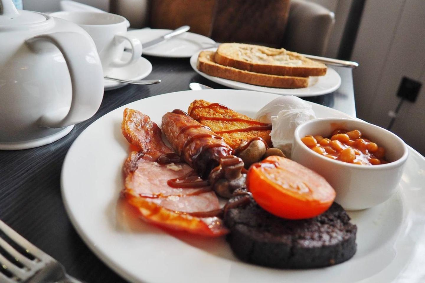 Macdonald Kilhey Court Hotel Wigan Buitenkant foto