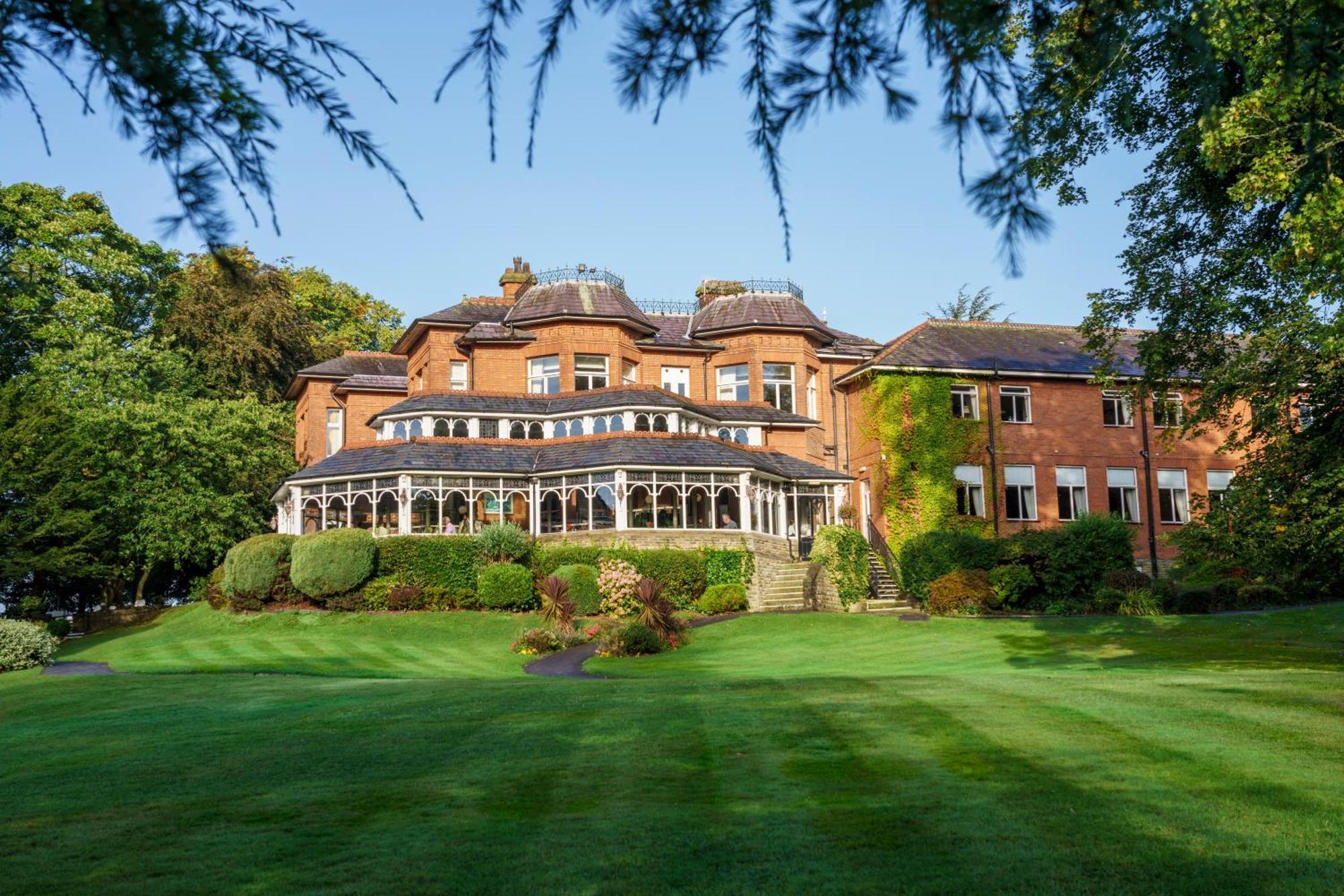 Macdonald Kilhey Court Hotel Wigan Buitenkant foto