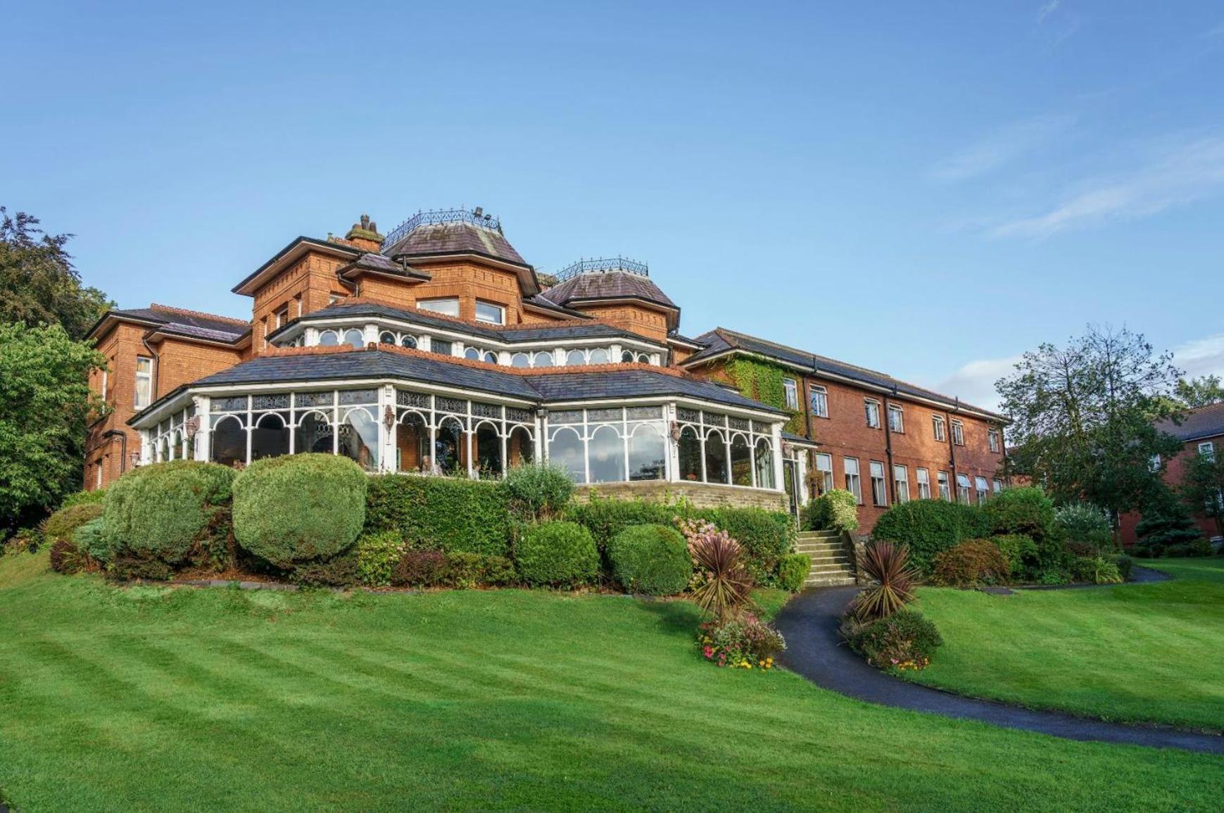 Macdonald Kilhey Court Hotel Wigan Buitenkant foto