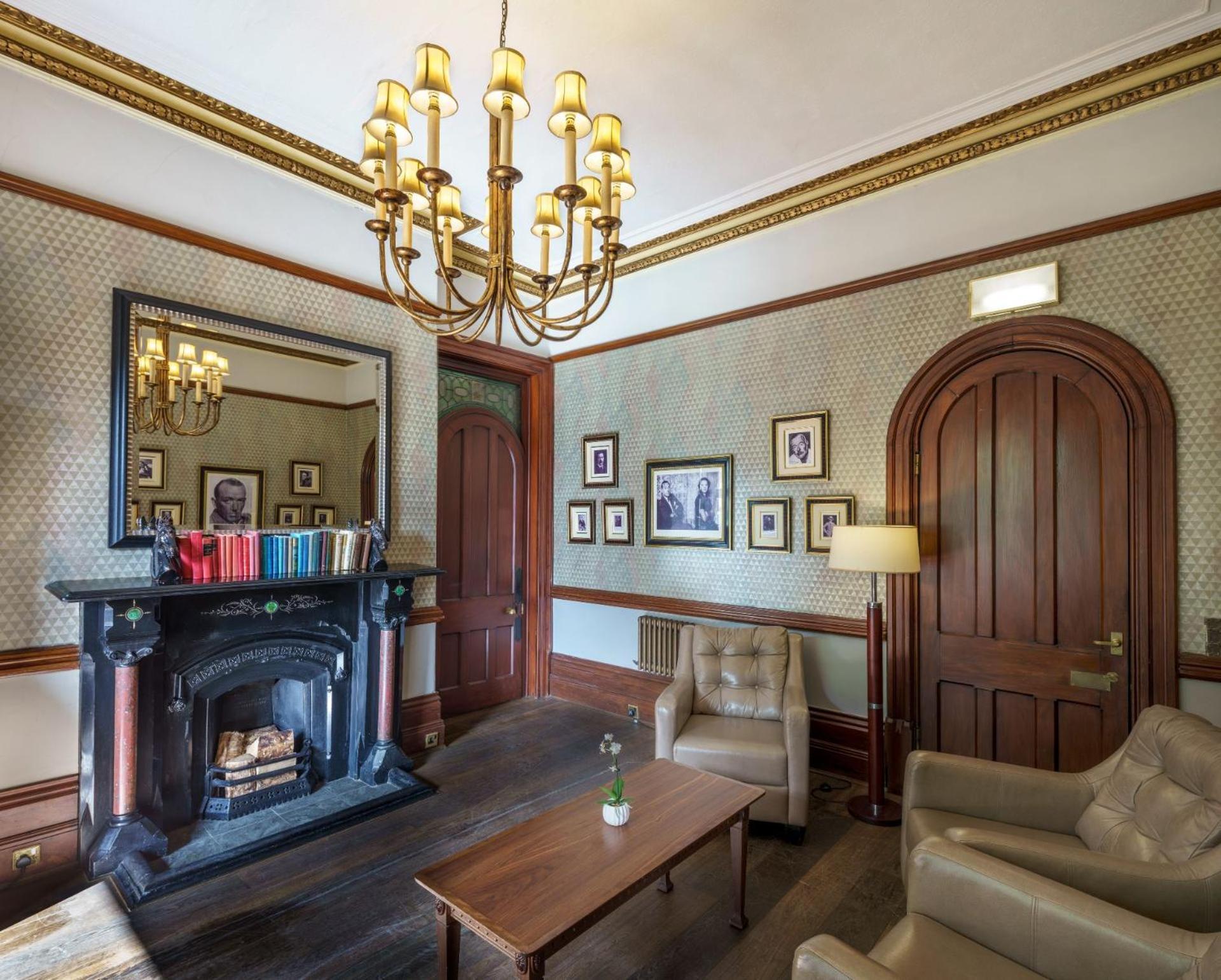 Macdonald Kilhey Court Hotel Wigan Buitenkant foto
